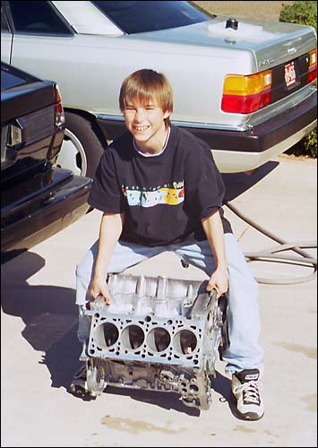 MitchV8.jpg (43172 bytes)