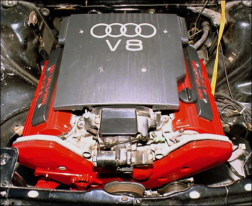 V8eng3.jpg (73682 bytes)